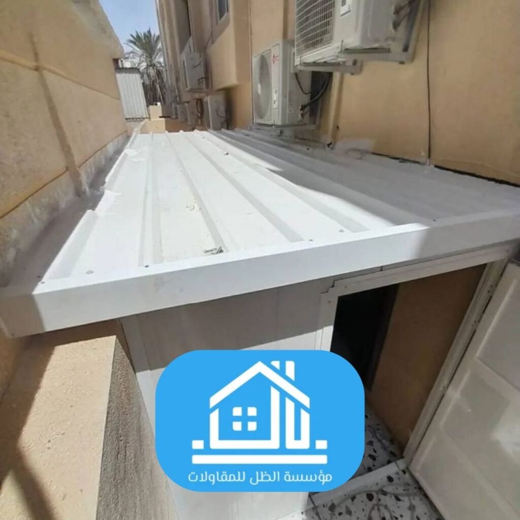 مقارنة سماكات سندوتش بنل العازل