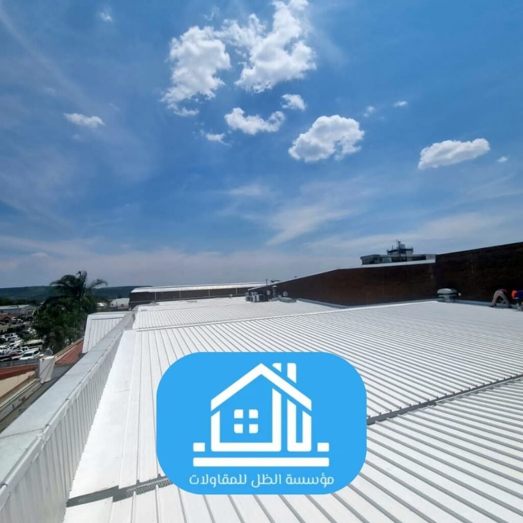 تصميم أسقف ساندويتش بانل مع الطاقة الشمسية