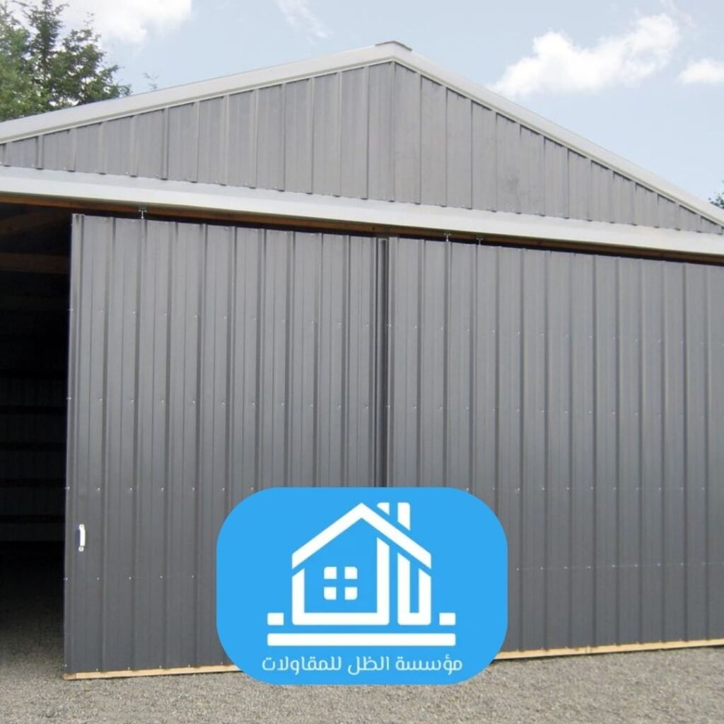 تركيب سندوتش بنل لمصنع في الرياض بمقاس 10 سم لعزل فائق